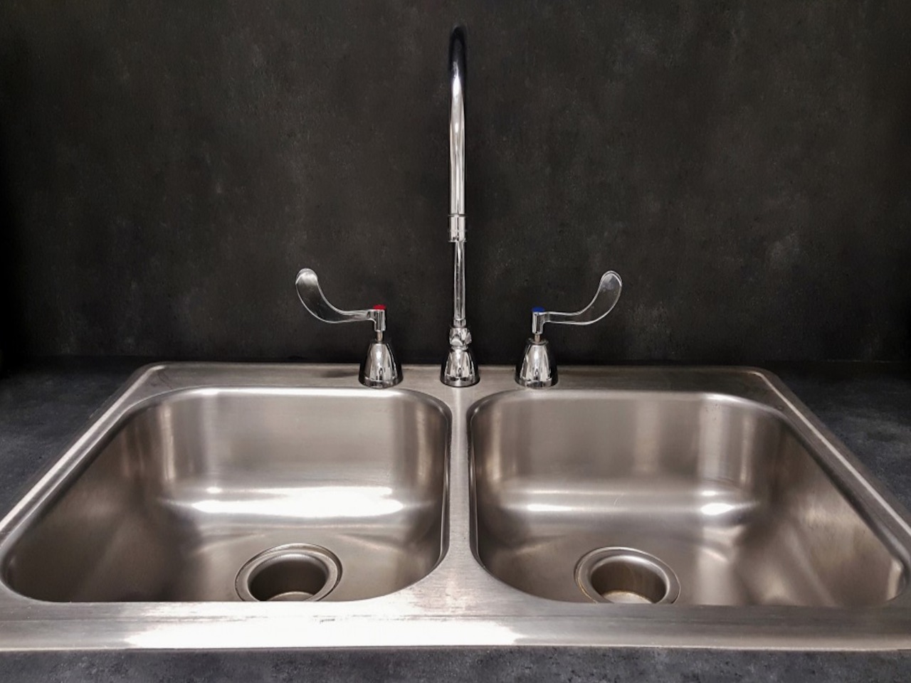 when-is-it-time-to-replace-a-garbage-disposal