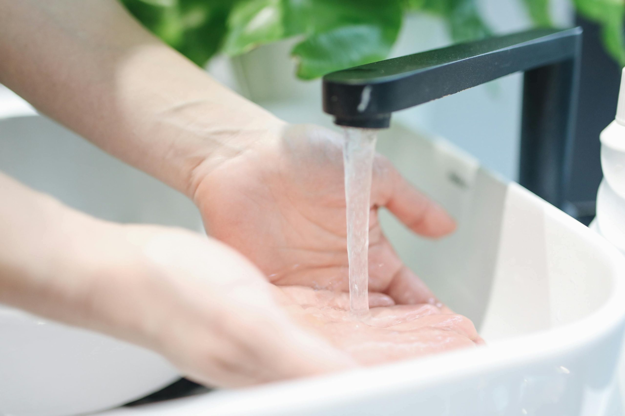 pexels-polina-tankilevitch-3736403 hand washing